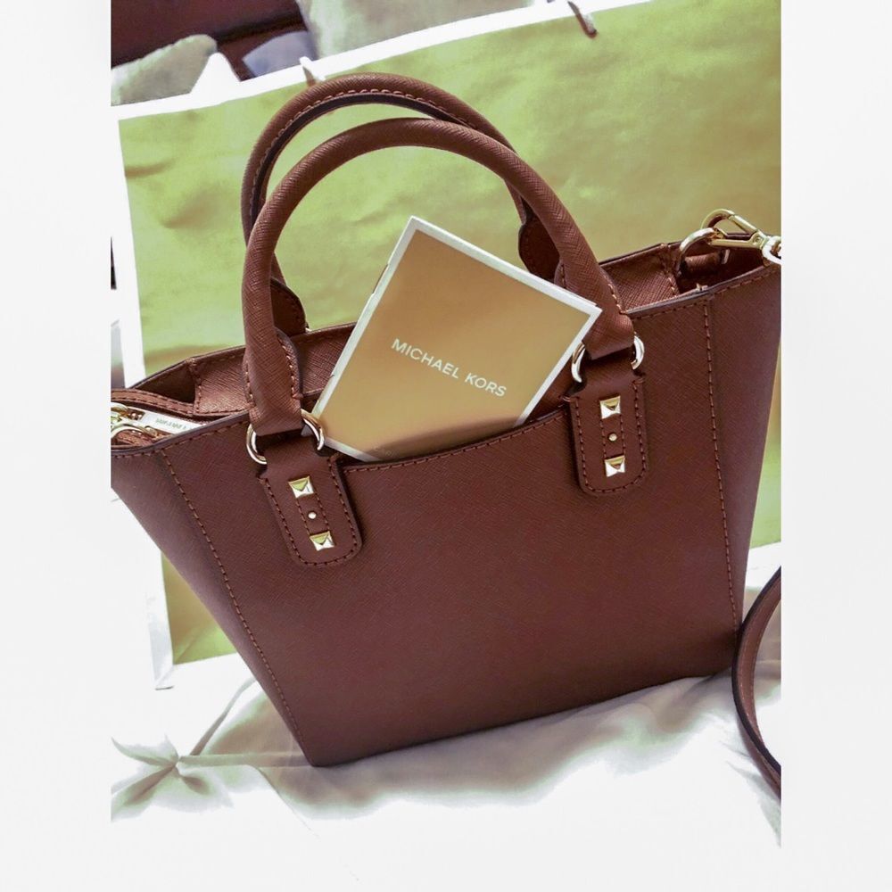 Michael Kors Sandrine Brown Leather Gold Studs CrossBody Satchel Purse Like New - Picture 4 of 7